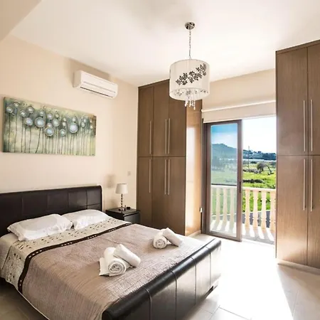 Deluxe, Fabulous And Luxurious 7bdr Villa, Close To Fig Tree *