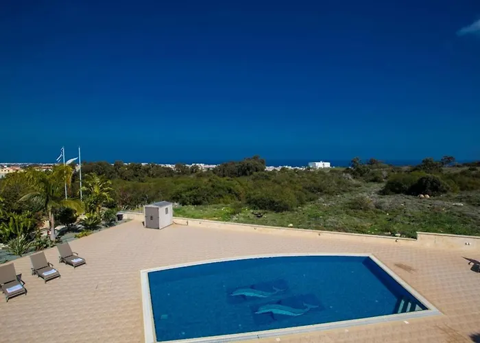 Villa Deluxe, Fabulous And Luxurious 7bdr Villa, Close To Fig Tree