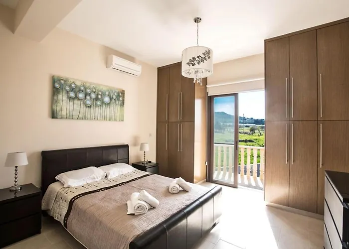 Deluxe, Fabulous And Luxurious 7bdr Villa, Close To Fig Tree *