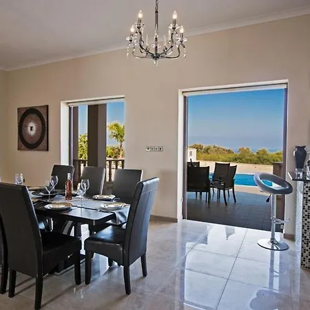 Deluxe, Fabulous And Luxurious 7bdr Villa, Close To Fig Tree Bay Villa