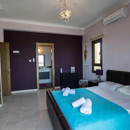 Deluxe, Fabulous And Luxurious 7bdr Villa, Close To Fig Tree Bay *