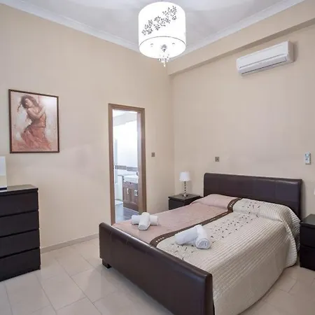 Deluxe, Fabulous And Luxurious 7bdr Villa, Close To Fig Tree Bay