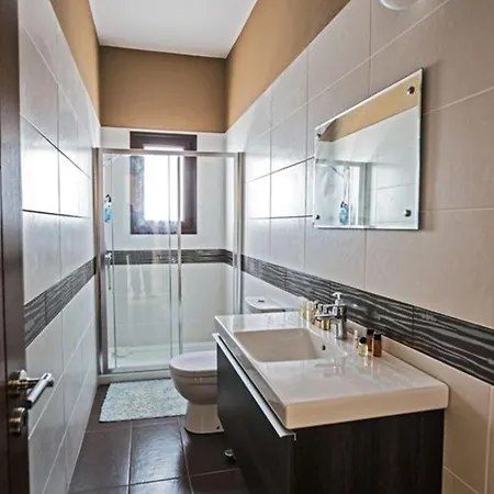 Deluxe Fabulous&luxurious 7bdr Close To Fig Tree Bay Villa *