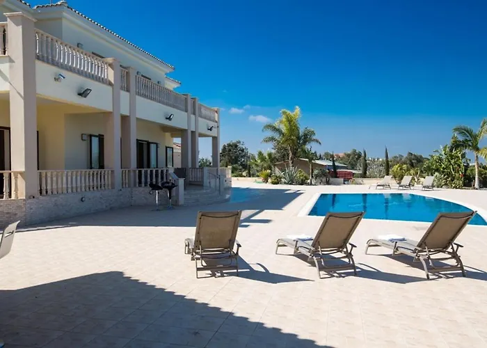 Deluxe, Fabulous And Luxurious 7bdr Villa, Close To Fig Tree Villa *
